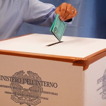Attraverso la politica non è possibile cambiare nulla